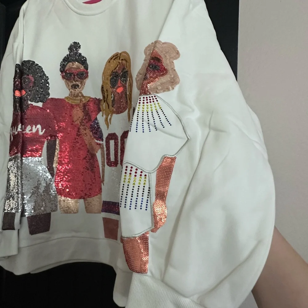 QUEEN OF SPARKLES White Sweatshirt with Colorful Design - Picture 2 of 5
